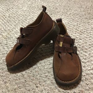 Vintage Doc Marten Sandals!